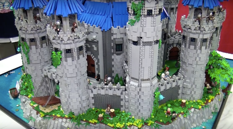 Illustration for article titled Epic Lego Hyrule Castle Took Zelda Superfan Two Years to Build